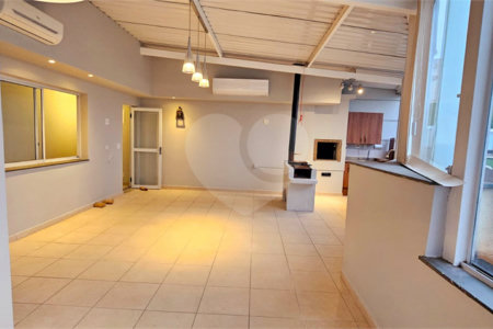 Cobertura à venda com 4 quartos, sendo 3 suítes,  em Cidade São Francisco, São Paulo, SP