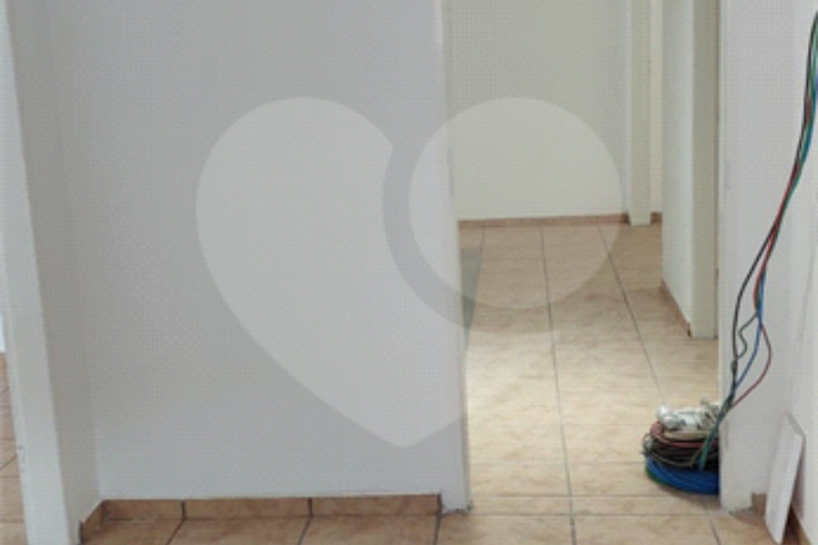 Sobrado à venda com 3 quartos, sendo 2 suítes, em Vila Paulicéia, São Paulo, SP
