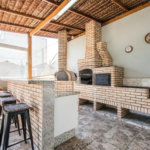Oportunidade Apartamento mobiliado á venda na saude com 60m² com 2 dorm e 2 vaga. Aceita e estuda Permuta ( sujeito a avaliação).