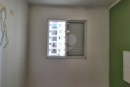 Apartamento à venda com 2 quartos em Vila Anastácio, São Paulo, SP