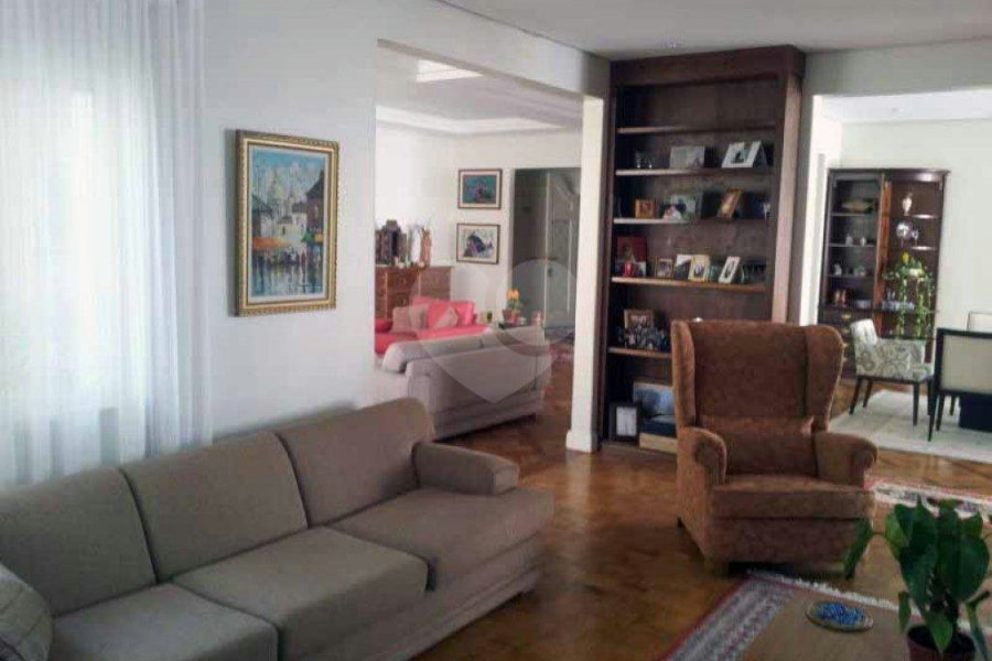 Apartamento à venda com 3 quartos, sendo 1 suíte,  em Bela Vista, São Paulo, SP
