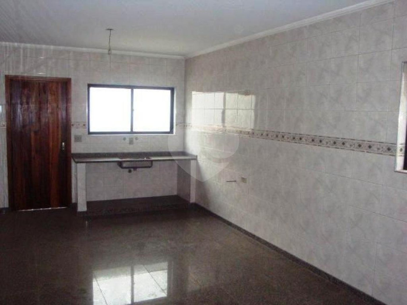 Sobrado à venda com 3 quartos, sendo 1 suíte, em Vila Constança, São Paulo, SP