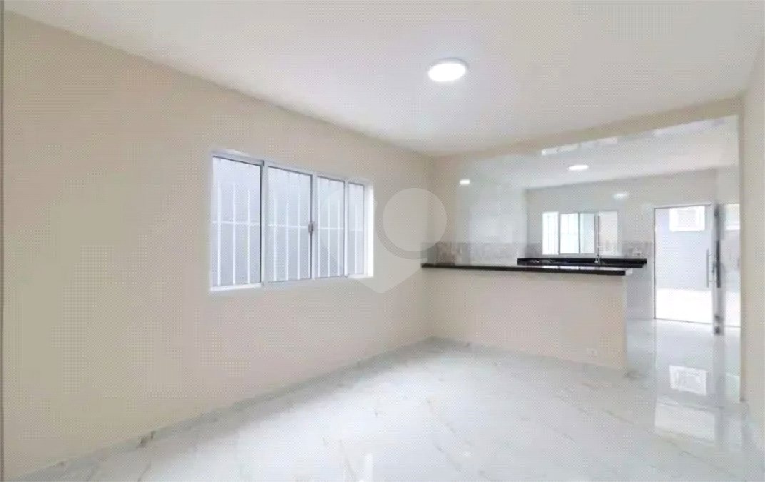 Casa à venda com 3 quartos, sendo 1 suíte, em Jardim Peri Peri, São Paulo, SP