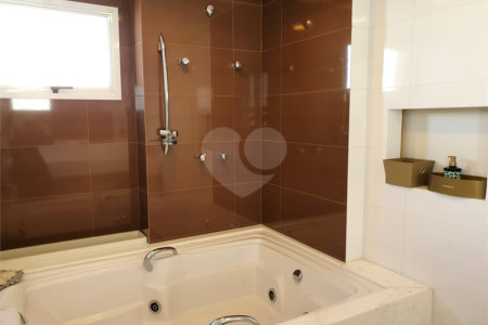 Apartamento à venda com 4 suítes em Jardim Marajoara, São Paulo, SP