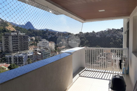 Cobertura à venda com 3 quartos, sendo 2 suítes,  em Tijuca, Rio de Janeiro, RJ