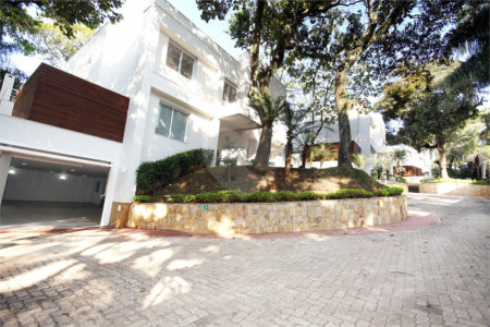 Casa à venda com 4 suítes no condomínio Vila Alba, São Paulo - SP