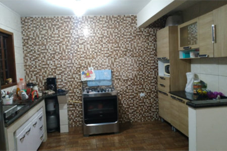 Casa à venda com 1 quarto em Água Vermelha, Poá, SP