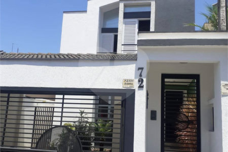 Sobrado à venda com 3 quartos, sendo 1 suíte, em Parque Santana, Mogi das Cruzes, SP