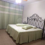 Casa à venda com 4 quartos, sendo 2 suítes, em Vila Petrópolis, Atibaia, SP