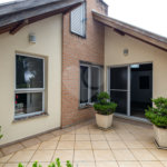 Casa à venda com 5 quartos, sendo 4 suítes, no condomínio Villa de Monterey, São Paulo - SP