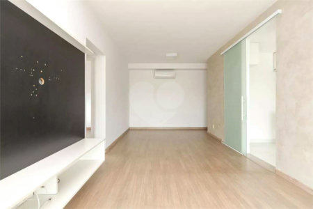 Apartamento à venda com 2 suítes em Vila Cordeiro, São Paulo, SP