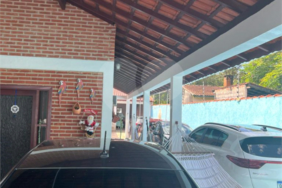 Casa Térrea à venda com 4 quartos, sendo 1 suíte, em Boracéia, São Sebastião, SP