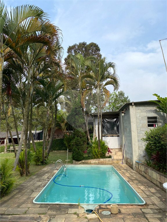 Chácara à venda com 3 quartos em Chácaras Ceres, Suzano, SP