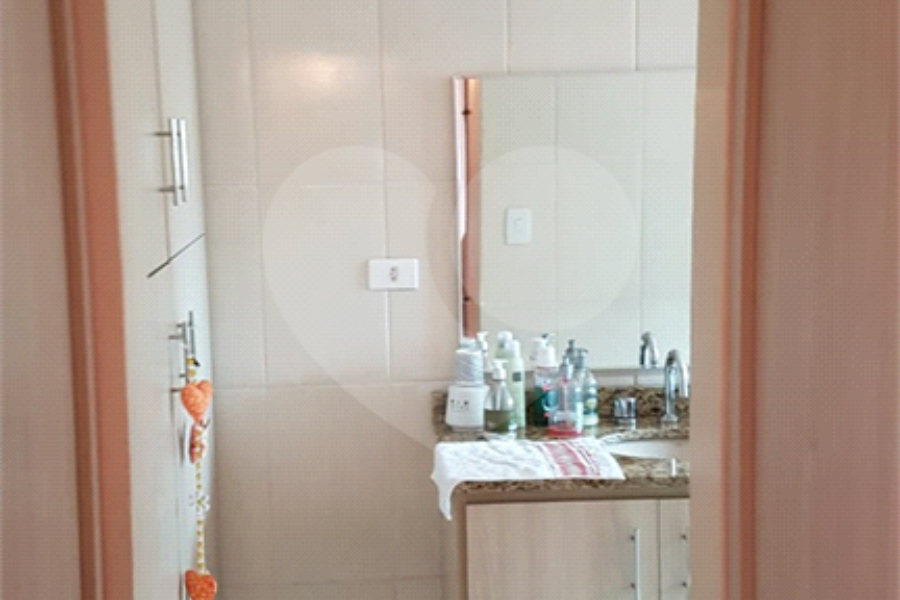 Sobrado à venda com 3 quartos em Vila Santa Terezinha (zona Norte), São Paulo, SP