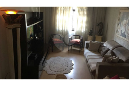 Casa à venda com 3 quartos, sendo 1 suíte, em Vila Suzana, São Paulo, SP