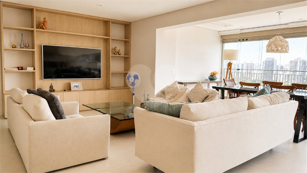 Apartamento à venda com 3 suítes em Indianópolis, São Paulo, SP