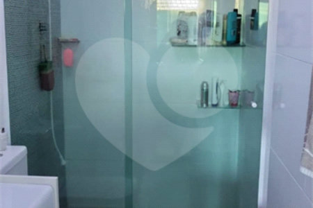 Casa Térrea à venda com 7 quartos, sendo 1 suíte, em Vila Paulicéia, São Paulo, SP