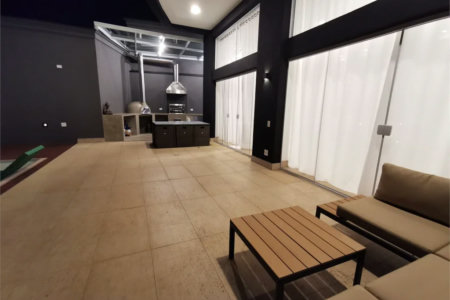 Casa à venda ou para alugar com 4 suítes em Parque dos Príncipes, São Paulo, SP