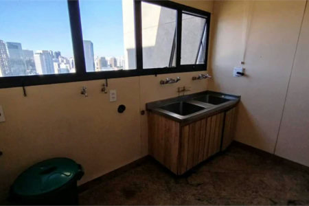 Duplex para alugar com 3 suítes em Real Parque, São Paulo, SP
