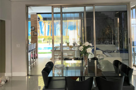 Casa à venda com 4 suítes no condomínio Vivendas do Lago, Sorocaba - SP