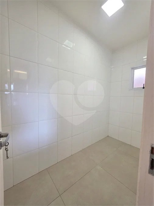 Casa à venda ou para alugar com 3 quartos, sendo 1 suíte, no condomínio Terras de São Francisco, Vinhedo - SP