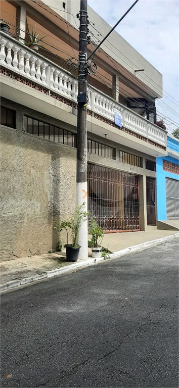 Sobrado à venda com 8 quartos em Jardim São Luís, São Paulo, SP