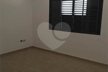 Casa à venda com 4 quartos, sendo 1 suíte, em Loteamento Loanda, Atibaia, SP