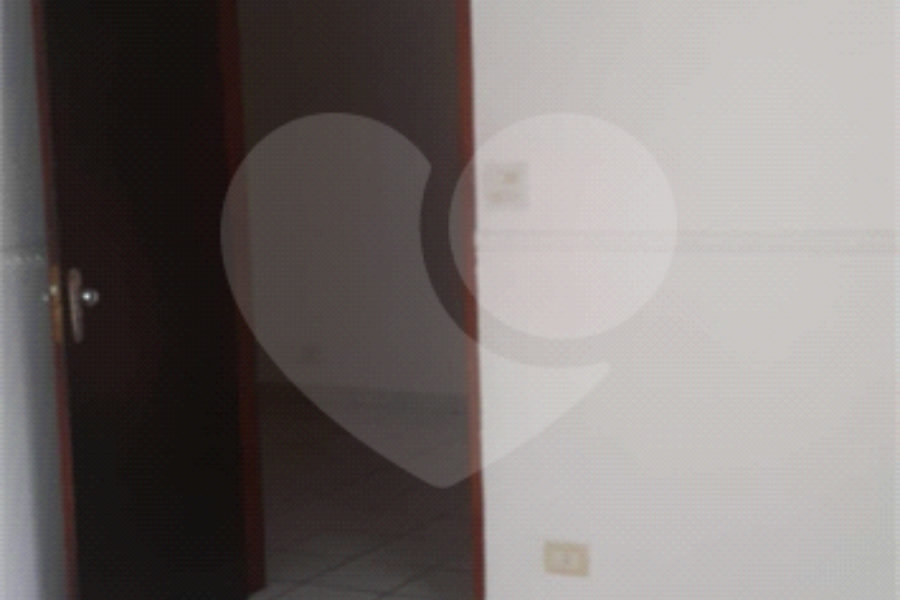 Casa à venda com 3 quartos, sendo 1 suíte,  em Parque Vitória, São Paulo, SP