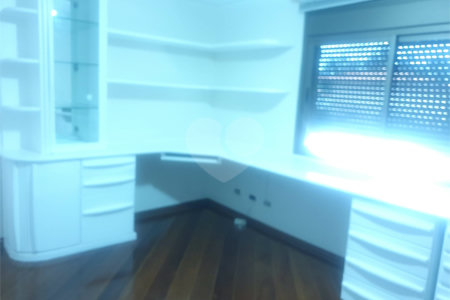 Casa à venda com 4 quartos, sendo 2 suítes,  no condomínio Lake Louise, São Paulo - SP