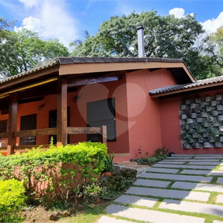 Condomínio à venda com 3 quartos, sendo 1 suíte,  em Condomínio Vale da Santa Fé, Vinhedo, SP