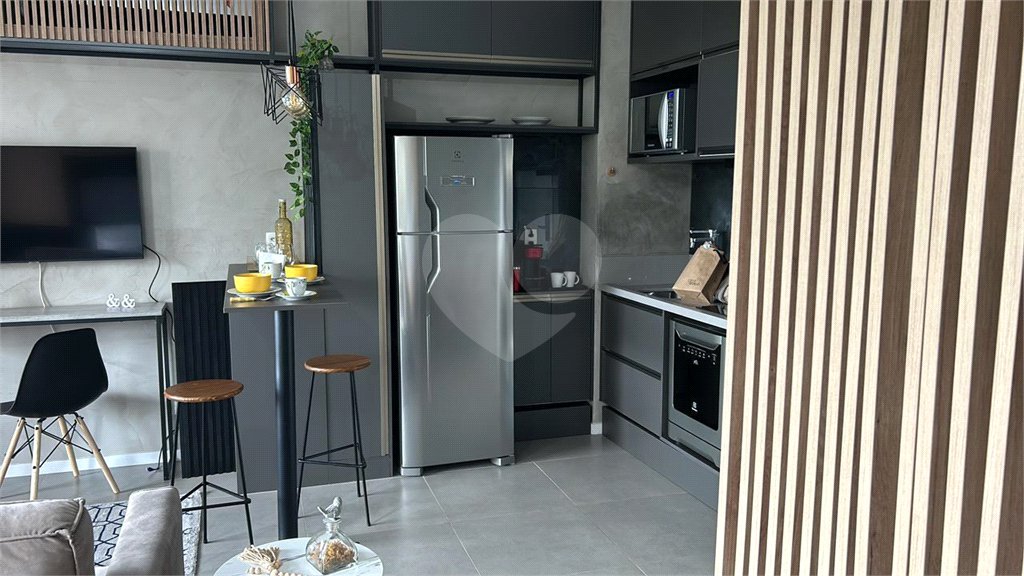 Apartamento para alugar com 1 suíte em Cerqueira César, São Paulo, SP