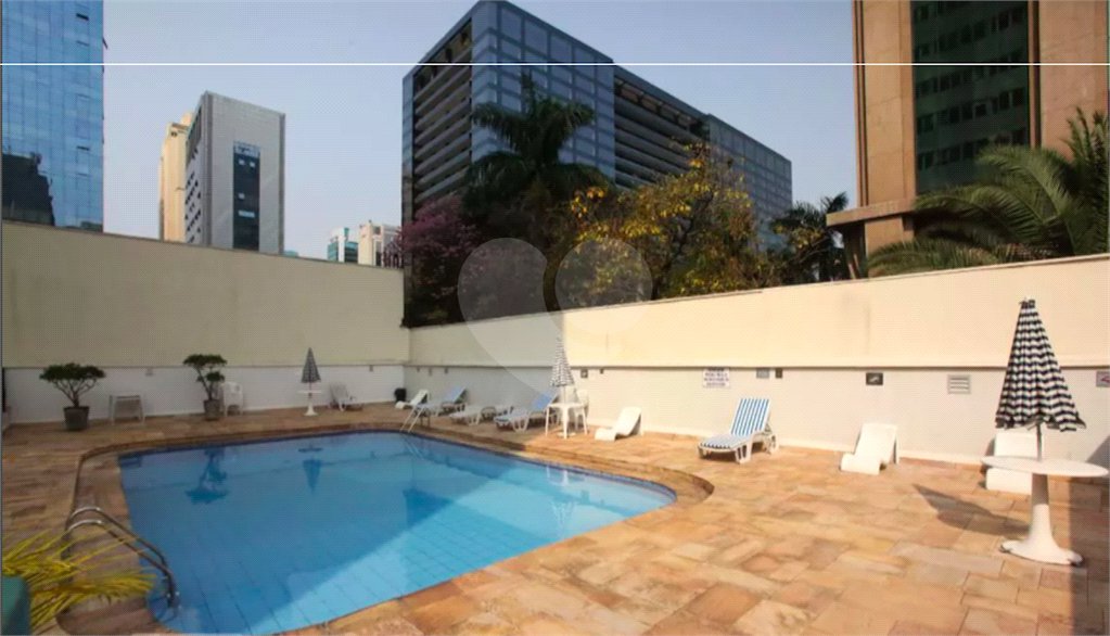 Apartamento à venda com 3 quartos, sendo 1 suíte, em Itaim Bibi, São Paulo, SP
