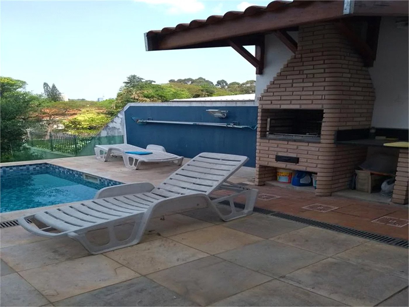 Casa à venda com 5 suítes em Vila Pirajussara, São Paulo, SP