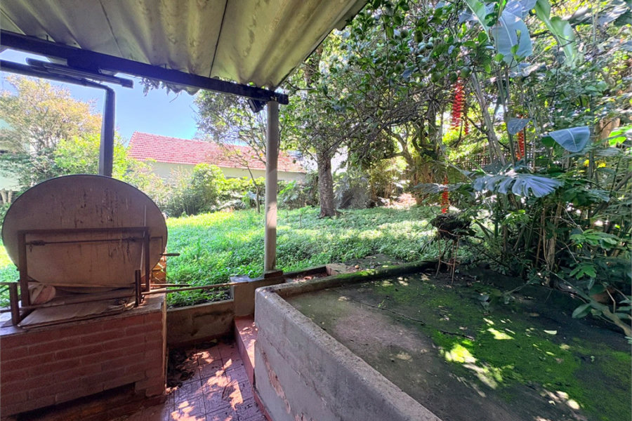 Casa Térrea à venda com 3 quartos, sendo 1 suíte, em Jardim Floresta, São Paulo, SP