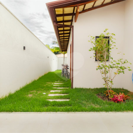 Casa à venda com 3 quartos, sendo 2 suítes, em Caravelas, Armação dos Búzios, RJ