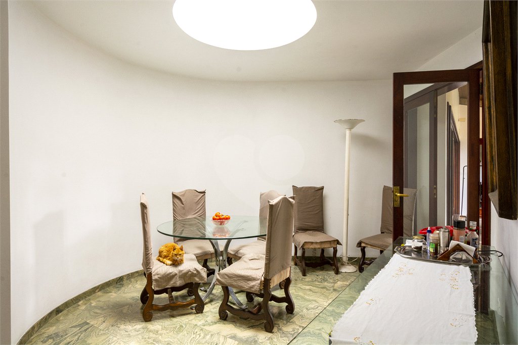 Casa à venda com 3 suítes no condomínio Chácara Flora, São Paulo - SP