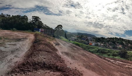 Terreno à venda em Serra da Cantareira, Mairiporã, SP