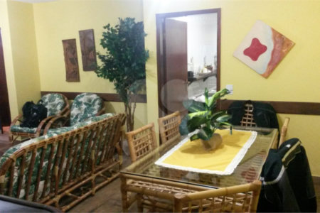 Apartamento à venda com 3 quartos, sendo 1 suíte, em Jardim Enseada, Guarujá, SP
