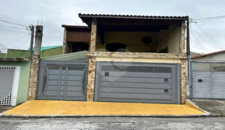 Sobrado à venda com 5 quartos, sendo 2 suítes, em Cidade Satélite Santa Bárbara, São Paulo, SP