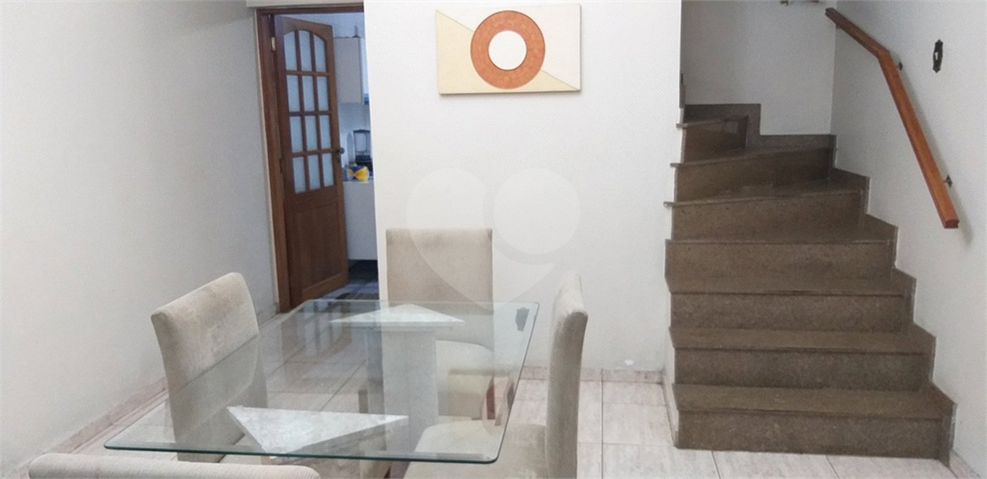 Sobrado à venda com 3 quartos em Vila Irmãos Arnoni, São Paulo, SP