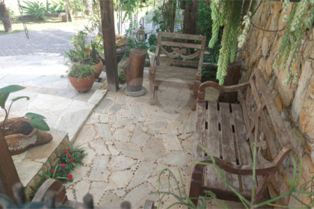 Casa à venda ou para alugar com 5 quartos, sendo 1 suíte, em Cumbari, Mairiporã, SP