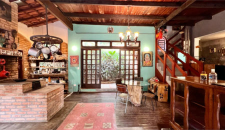 Casa à venda ou para alugar com 4 quartos, sendo 1 suíte,  em Serra da Cantareira, Mairiporã, SP