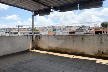 Sobrado à venda com 3 quartos, sendo 1 suíte, em Cidade Kemel, São Paulo, SP
