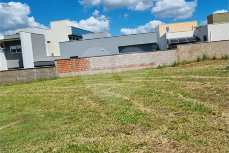 Terreno à venda em Residencial Village Damha III, Araraquara, SP