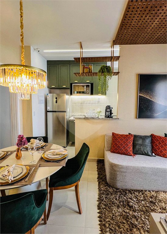 Apartamento à venda com 2 quartos, sendo 1 suíte, em Jardim Florianópolis, Cuiabá, MT
