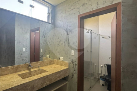 Casa à venda com 3 suítes no condomínio Aruã, Mogi das Cruzes - SP