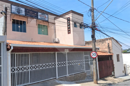 Casa à venda com 2 quartos, sendo 1 suíte, em Vila Assis, Sorocaba, SP