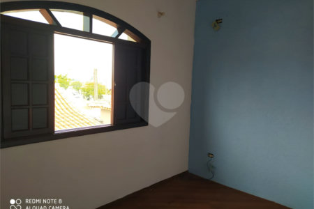 Sobrado à venda com 3 quartos, sendo 1 suíte,  em Vila Urupês, Suzano, SP