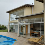 Casa à venda com 4 quartos, sendo 2 suítes, no condomínio Primavera, Salto - SP