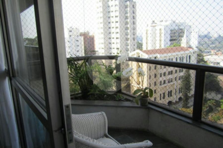 Apartamento à venda com 3 suítes em MORUMBI, São Paulo, SP
